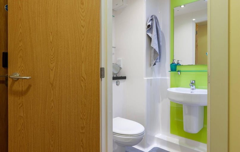 Dean Street, City Centre, Bangor - Image 1